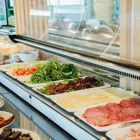 포르투 율리세 아파트호텔 4*