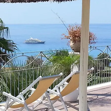 Porto Ulisse Apartahotel Parghelia