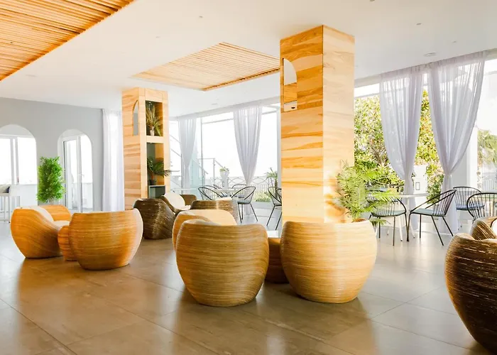 Porto Ulisse Lägenhetshotell Parghelia