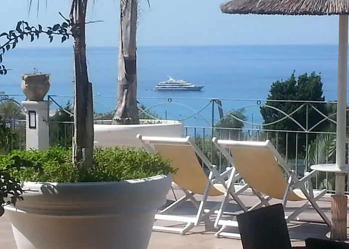 Porto Ulisse Lägenhetshotell