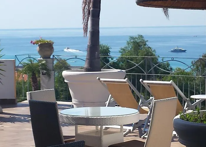 Porto Ulisse Lägenhetshotell 4*