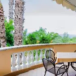アパートホテル Porto Ulisse パルゲリーア