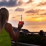 アパートホテル Porto Ulisse パルゲリーア