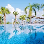 Porto Ulisse 4* パルゲリーア