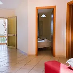 Porto Ulisse アパートホテル パルゲリーア