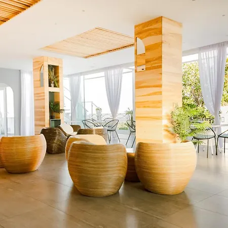 Porto Ulisse Apartmanhotel Parghelia