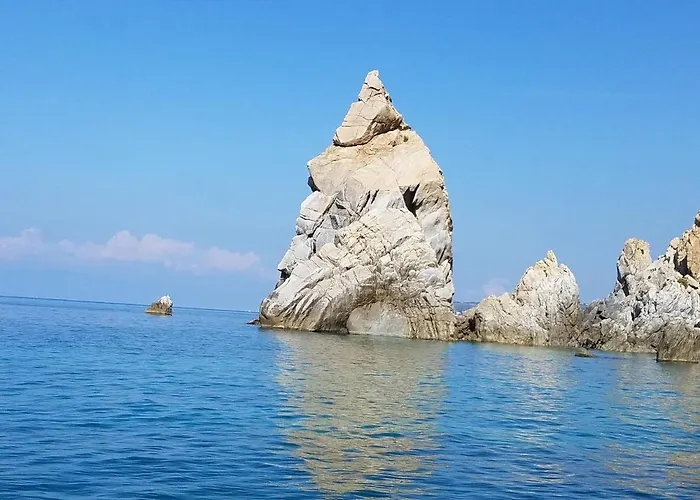 Porto Ulisse Lägenhetshotell Parghelia