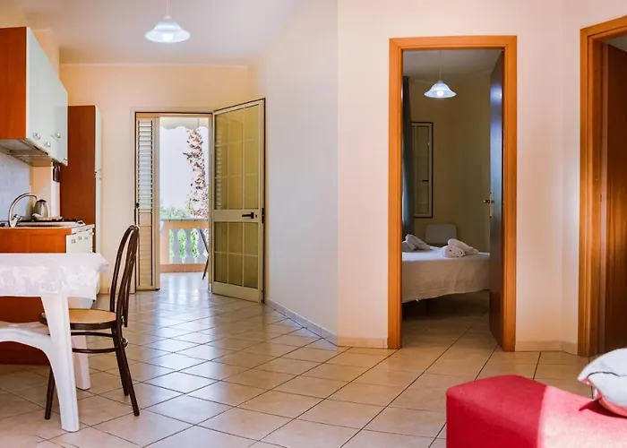 Porto Ulisse Lägenhetshotell Parghelia