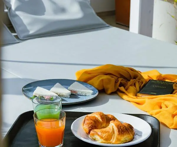 Porto Ulisse Lägenhetshotell Parghelia